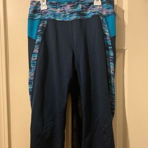 Old Navy Women’s Capri Leggings Size M
